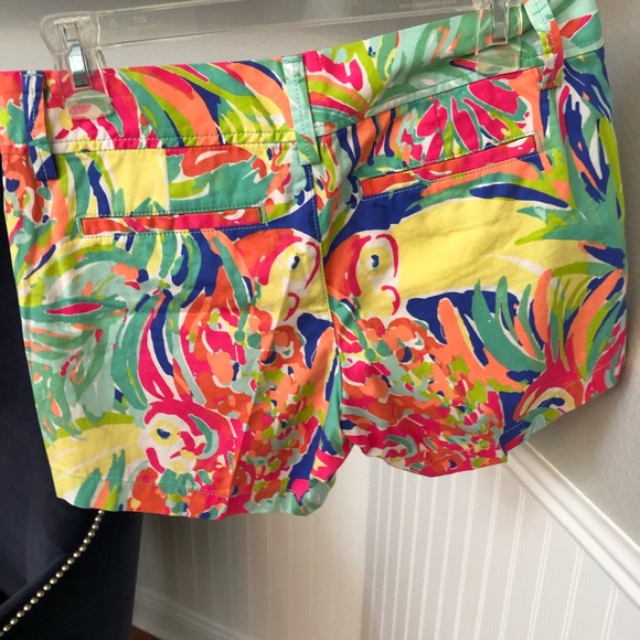 Lilly Pulitzer size 2 - Picture 2 of 4